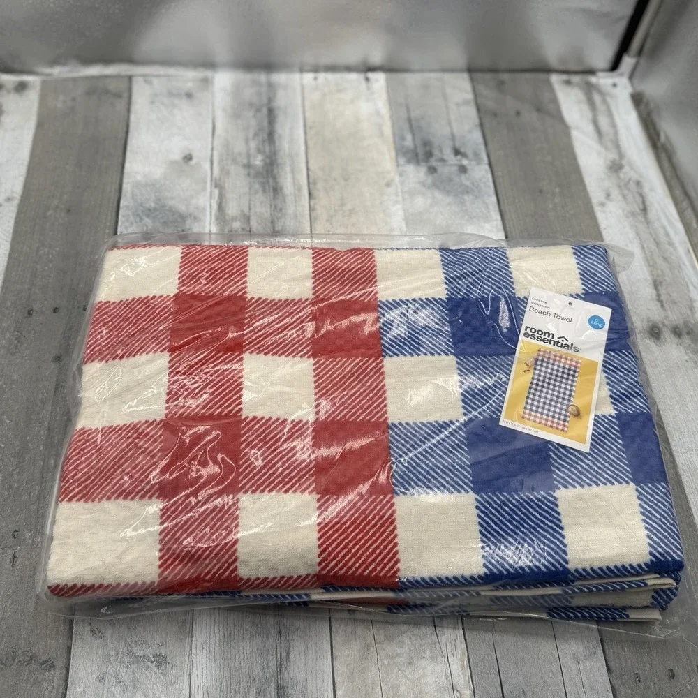 Room Essentials XL Buffalo Plaid Beach Towel Red White Blue Americana Summer NWT